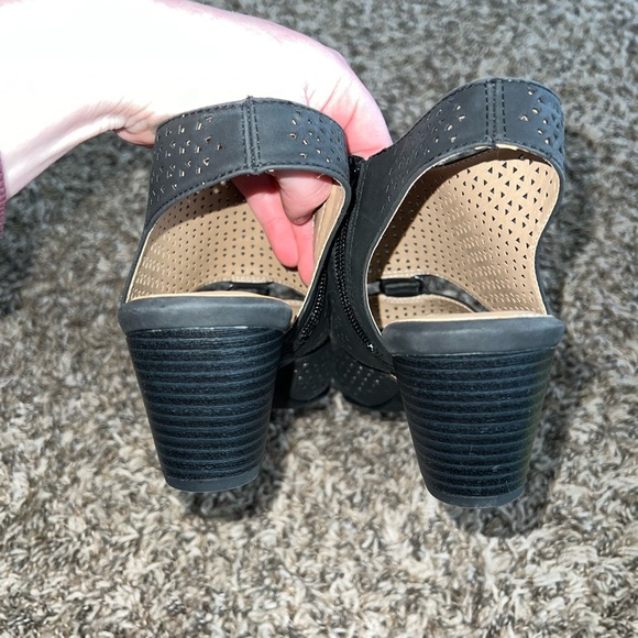 NEW Soul Naturalizer Black Suede Heels Size 9 - Picture 6 of 6